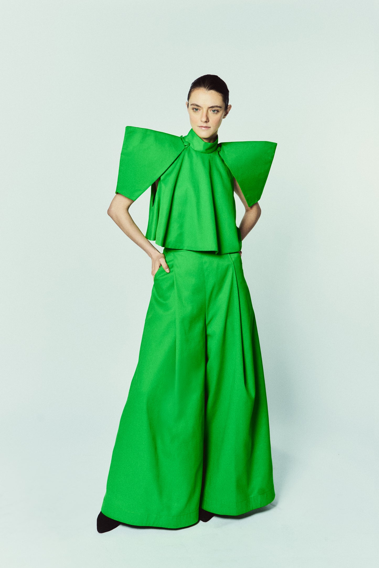 TOP LEVIAH | BEETLE GREEN
