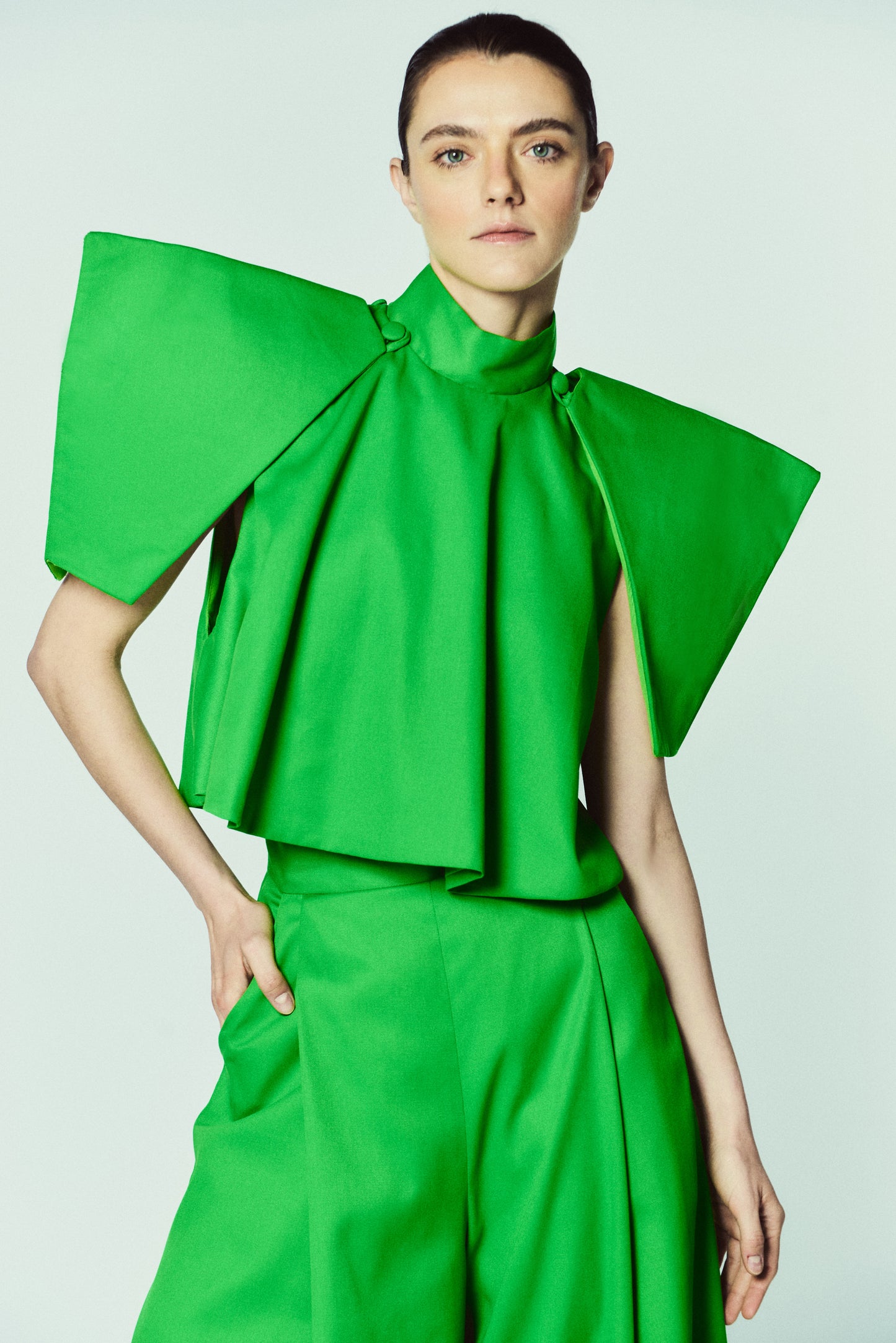 TOP LEVIAH | BEETLE GREEN