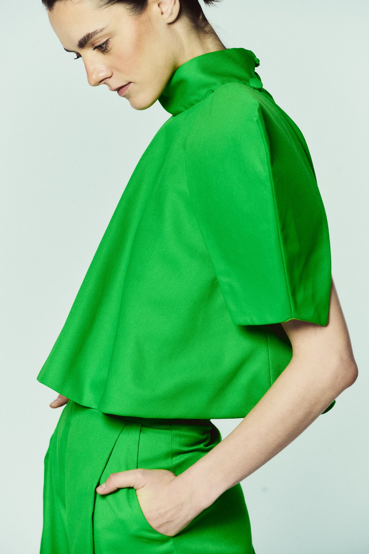 TOP LEVIAH | BEETLE GREEN