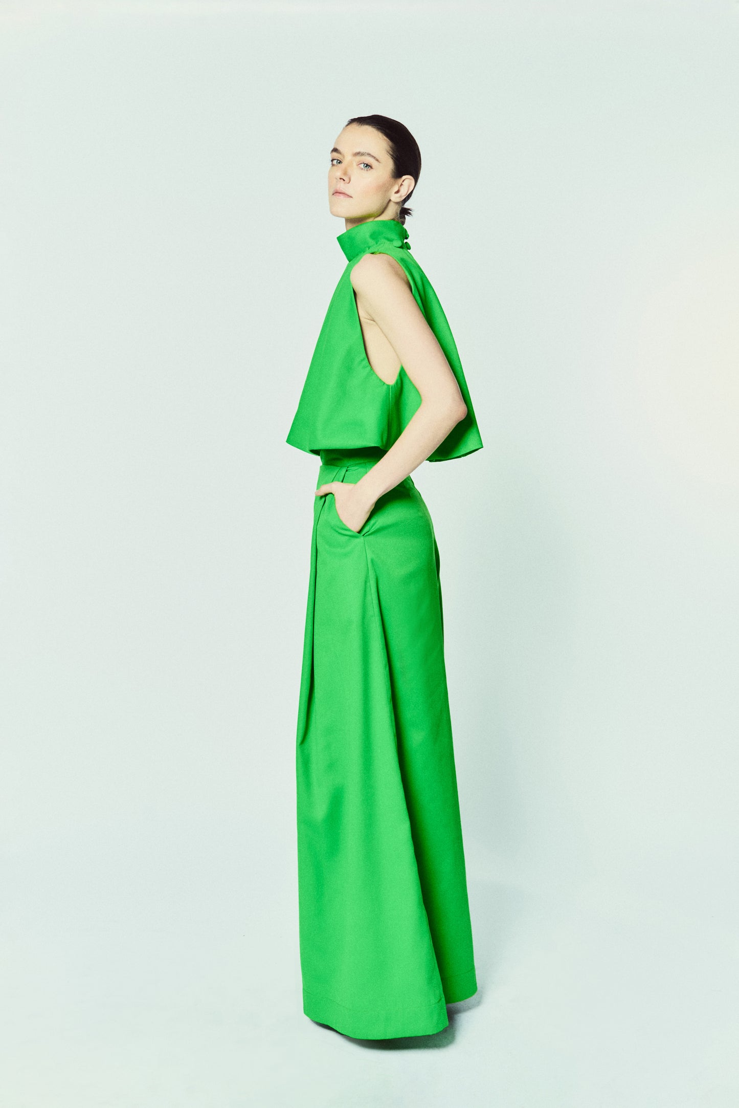 TOP LEVIAH | BEETLE GREEN